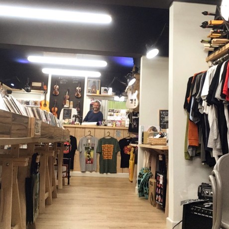 8B451E2C-4FF4-4464-8DCE-8D7537F71D2E